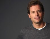 Greg Kinnear