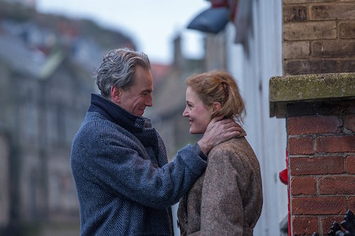 phantom thread daniel day-lewis and vicky krieps