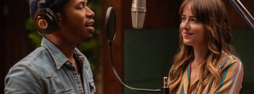 Kelvin Harrison Jr. and Dakota Johnson in The High Note