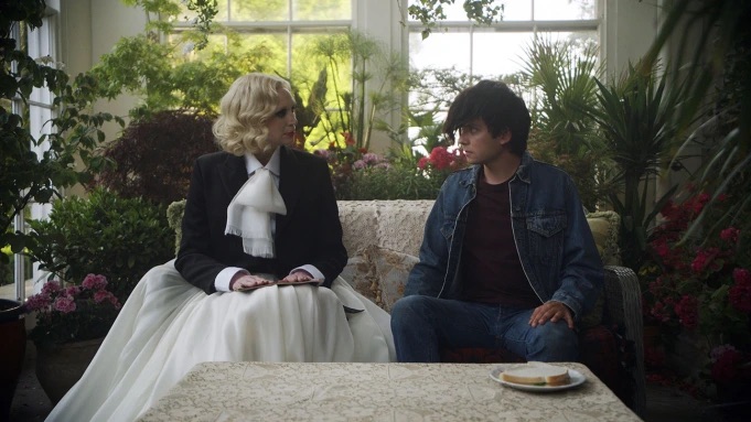 Gwendoline Christie and Asa Butterfield in "Flux Gourmet"