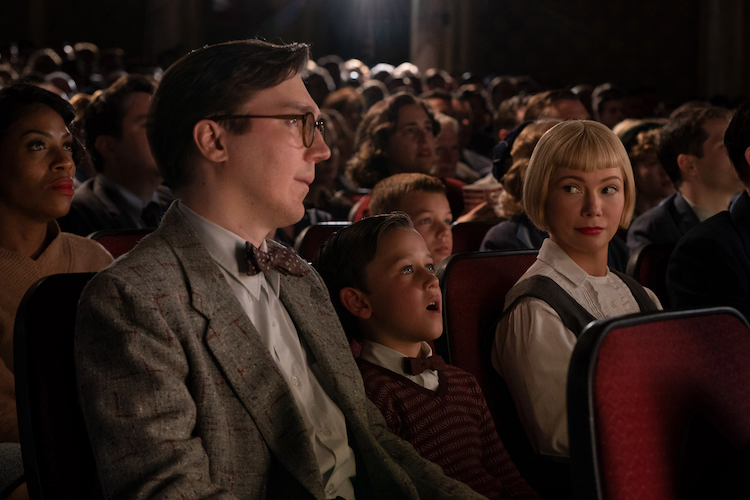 Paul Dano, Michelle Williams, and Mateo Zoryon Francis-DeFord in "The Fabelmans."
