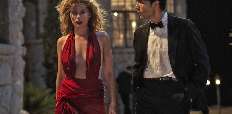 Margot Robbie and Diego Calva in "Babylon"