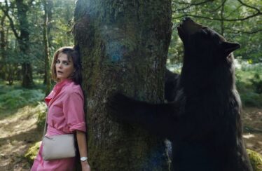 Keri Russell in "Cocaine Bear."