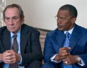 Tommy Lee Jones and Jamie Foxx in "The Burial"