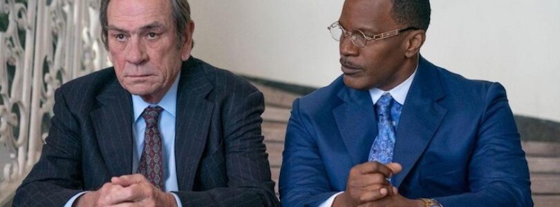 Tommy Lee Jones and Jamie Foxx in "The Burial"