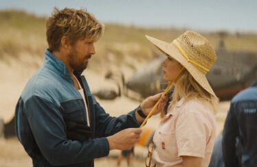 Ryan Gosling and Emily Blunt in "The Fall Guy."