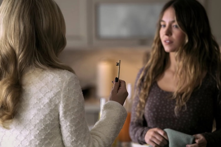 Amanda Seyfried and Sydney Sweeney in “The Housemaid.”